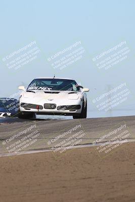 media/Oct-26-2025-CalClub SCCA (Sun) [[8ce1e69566]]/Group 4/Grapevine/